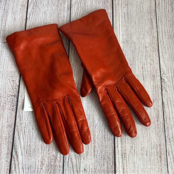 Saks 5th Avenue Cashmere & Sheepskin Italian Orange Gloves 7.5 - Picture 1 of 4